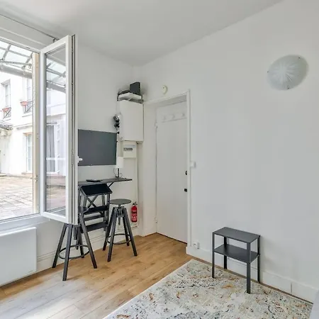 Apartment Lovely 10 Mn Walk To Louvre & Latin Quarter *